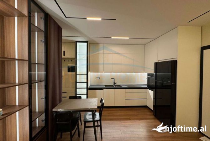 Shtepi me qera 2+1 ne Tirane - 730 Euro