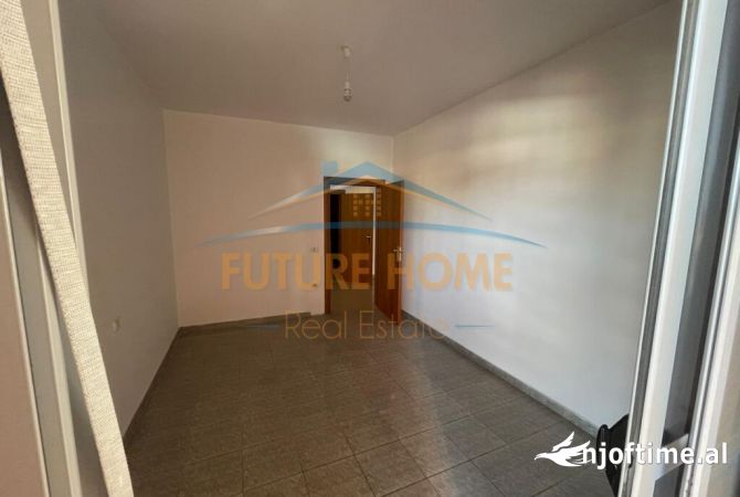 Shtepi ne shitje Apartament ne Tirane, 2+1, Mobilimi E mobiluar, Pagesa 157,000  Euro.