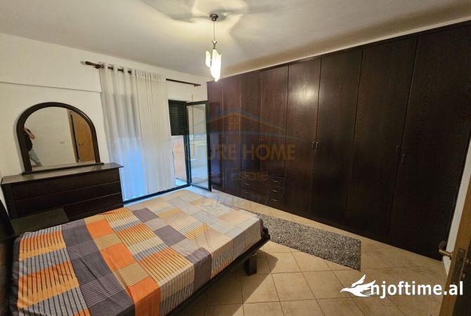 Shtepi ne shitje Apartament ne Tirane, 1+1, Mobilimi E mobiluar, Pagesa 120,000  Euro.