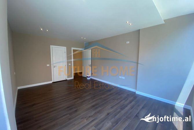 Shtepi ne shitje Apartament ne Tirane, 2+1, Mobilimi Bosh, pa mobiluar, Pagesa 210,000  Euro.