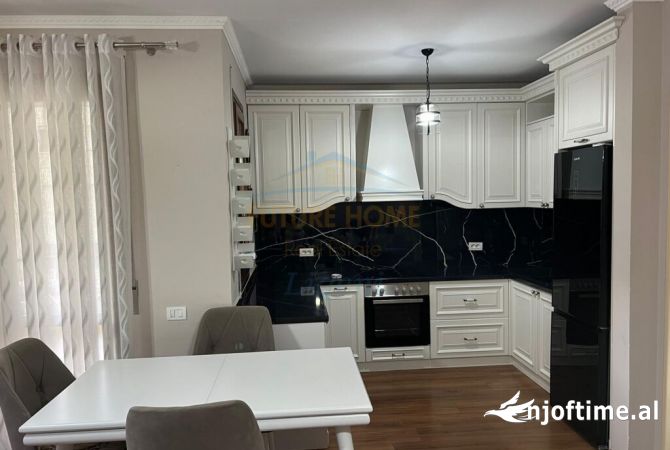 Shtepi me qera 2+1 ne Tirane - 700 Euro