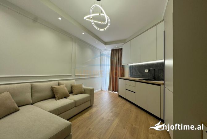 Shtepi ne shitje Apartament ne Tirane, 1+1, Mobilimi E mobiluar, Pagesa 103,000  Euro.