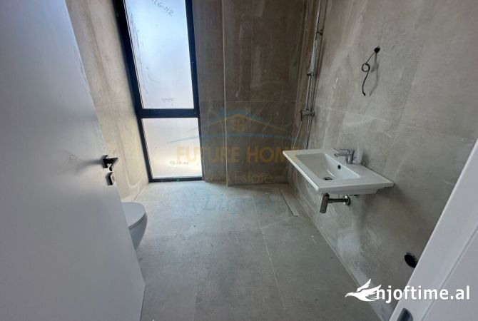Shtepi me qera Apartament ne Tirane, 1+1, Mobilimi Bosh, pa mobiluar, Pagesa 1,300  Euro.