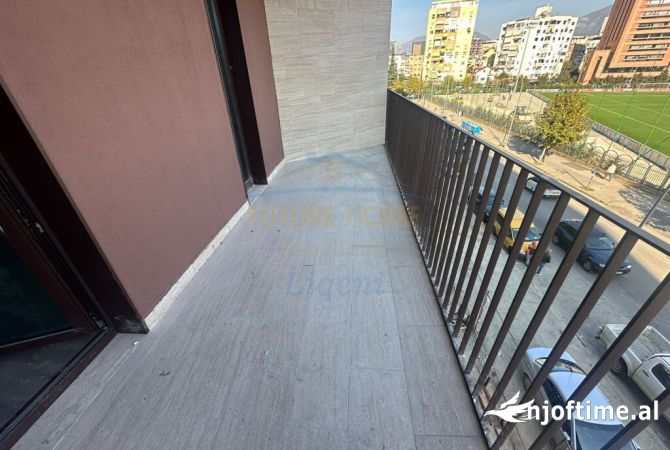 Shtepi me qera Apartament ne Tirane, 2+1, Mobilimi Bosh, pa mobiluar, Pagesa 2,000  Euro.
