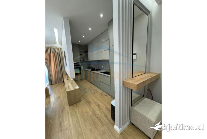 Shtepi ne shitje Apartament ne Tirane, 2+1, Mobilimi E mobiluar, Pagesa 350,000  Euro.