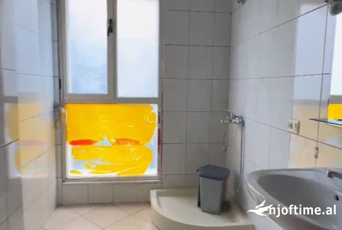 Shtepi ne shitje 2+1 ne Tirane - 175,000 Euro