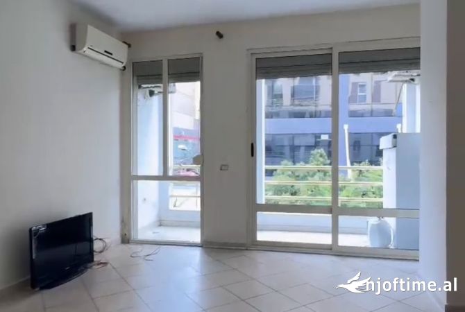 Shtepi ne shitje 2+1 ne Tirane - 175,000 Euro