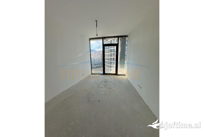 Apartment for sale in Tirana 3+1, Emty