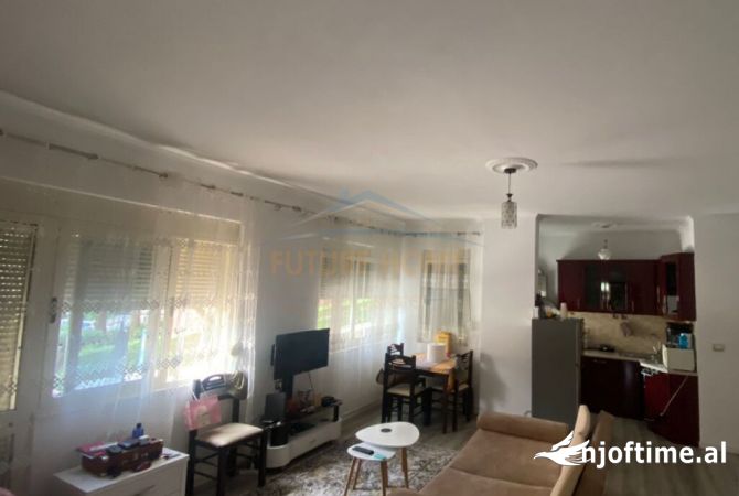 Shtepi me qera 1+1 ne Tirane - 1,500 Euro