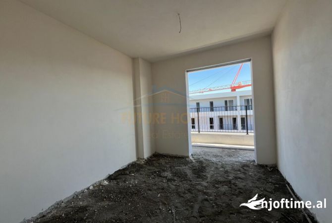 Shtepi ne shitje Apartament ne Tirane, 2+1, Mobilimi Bosh, pa mobiluar, Pagesa 112,800  Euro.
