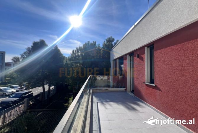 Shtepi me qera 4+1 ne Durres - 7,500 Euro