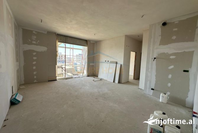 Shtepi ne shitje Apartament ne Tirane, 2+1, Mobilimi Bosh, pa mobiluar, Pagesa 245,000  Euro.