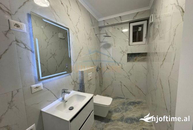 Shtepi ne shitje Apartament ne Tirane, 1+1, Mobilimi Bosh, pa mobiluar, Pagesa 119,000  Euro.