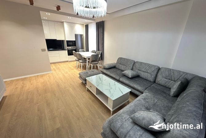 Shtepi me qera Apartament ne Tirane, 2+1, Mobilimi E mobiluar, Pagesa 1,300  Euro.