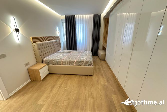 Super Apartament 2+1+2 Parkime per Qera tek Liqeni i Thate.