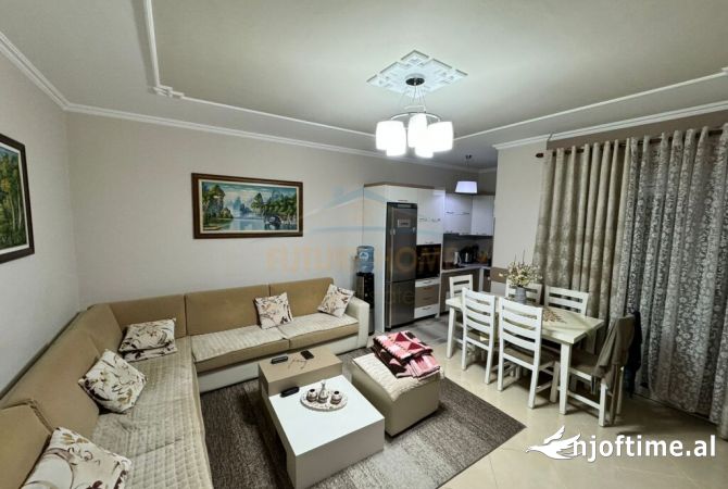 Shtepi ne shitje Apartament ne Tirane, 2+1, Mobilimi E mobiluar, Pagesa 160,000  Euro.