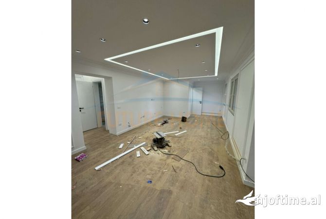 Apartment for rent in Tirana 5+1, Emty