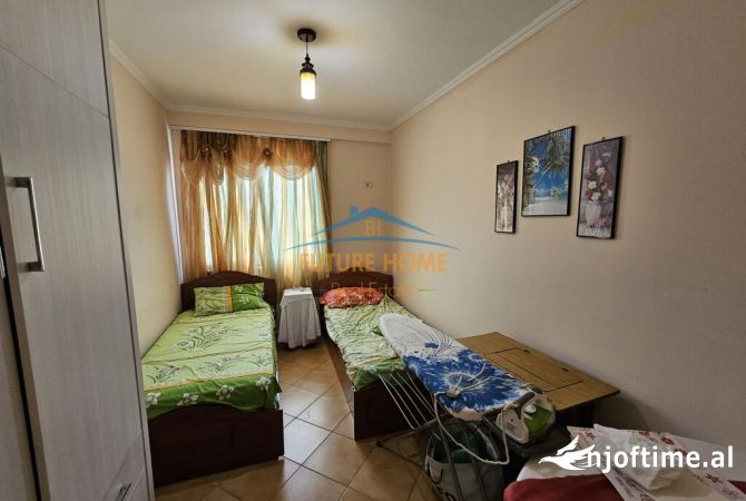 Shtepi ne shitje Apartament ne Tirane, 2+1, Mobilimi E mobiluar, Pagesa 120,000  Euro.