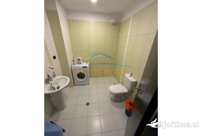 Shtepi ne shitje Apartament ne Tirane, 2+1, Mobilimi E mobiluar, Pagesa 205,000  Euro.