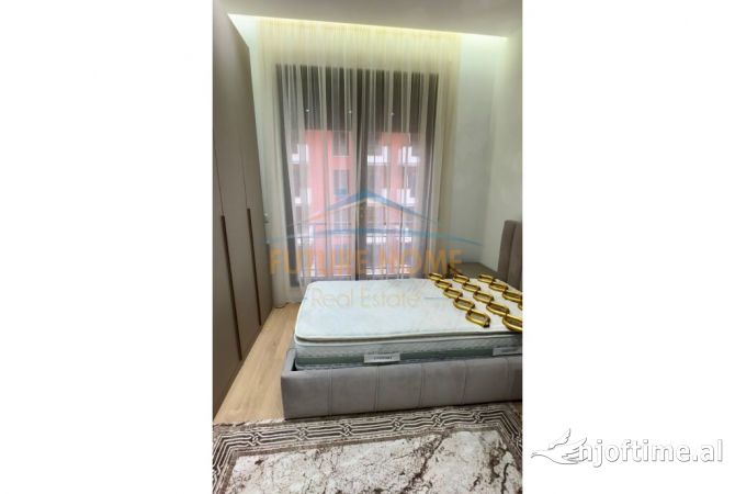 Shtepi me qera 2+1 ne Tirane - 1,400 Euro