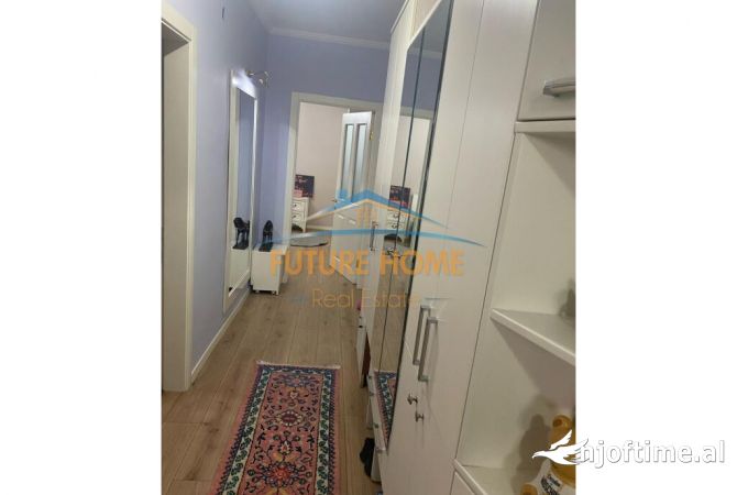 Shtepi me qera Apartament ne Tirane, 2+1, Mobilimi E mobiluar, Pagesa 700  Euro.