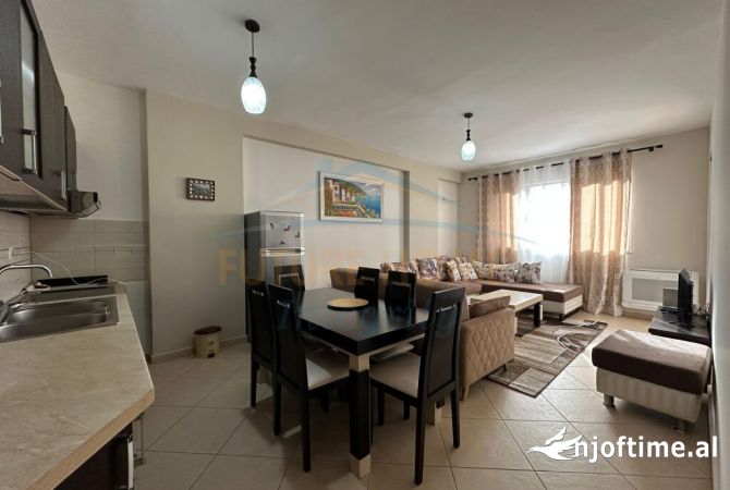 Shtepi ne shitje Apartament ne Tirane, 1+1, Mobilimi E mobiluar, Pagesa 98,000  Euro.