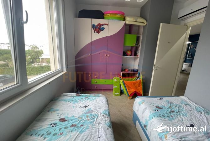 Shtepi ne shitje Apartament ne Durres, 2+1, Mobilimi E mobiluar, Pagesa 190,000  Euro.
