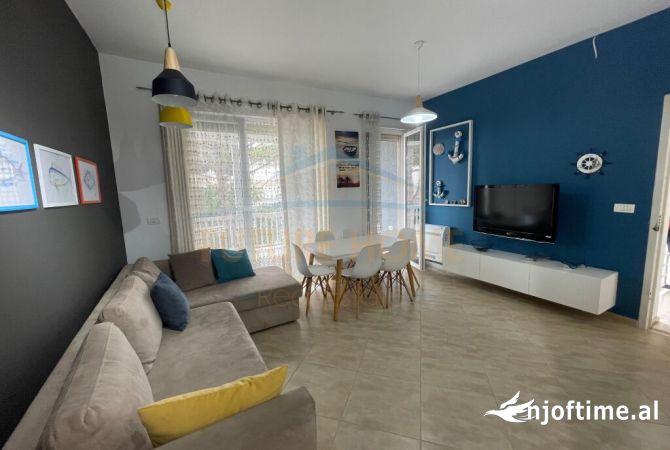 Shtepi ne shitje Apartament ne Durres, 2+1, Mobilimi E mobiluar, Pagesa 190,000  Euro.