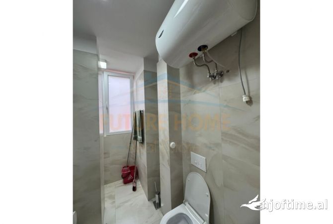 Shtepi ne shitje Apartament ne Tirane, 2+1, Mobilimi E mobiluar, Pagesa 160,000  Euro.