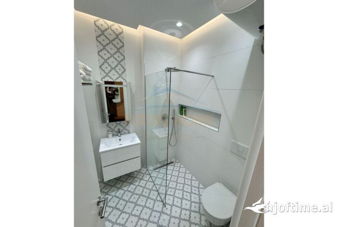 Shtepi me qera 1+1 ne Tirane - 650 Euro
