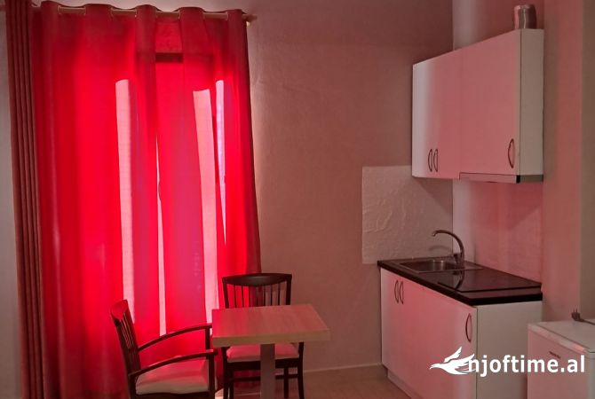 Shtepi me qera Garsoniere ne Tirane - 25,000 Leke