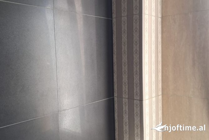 Shtepi me qera Apartament ne Tirane, Garsoniere, Mobilimi E mobiluar, Pagesa 25,000  Leke.