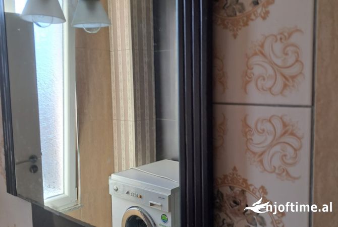 Shtepi me qera Apartament ne Tirane, Garsoniere, Mobilimi E mobiluar, Pagesa 25,000  Leke.