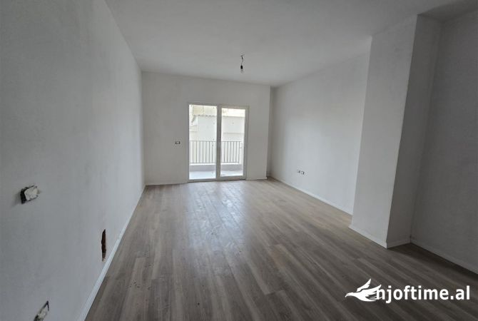 Shtepi ne shitje 1+1 ne Tirane - 129,000 Euro