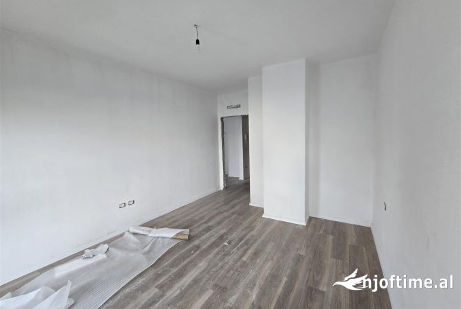 Apartment for sale in Tirana 1+1, Emty