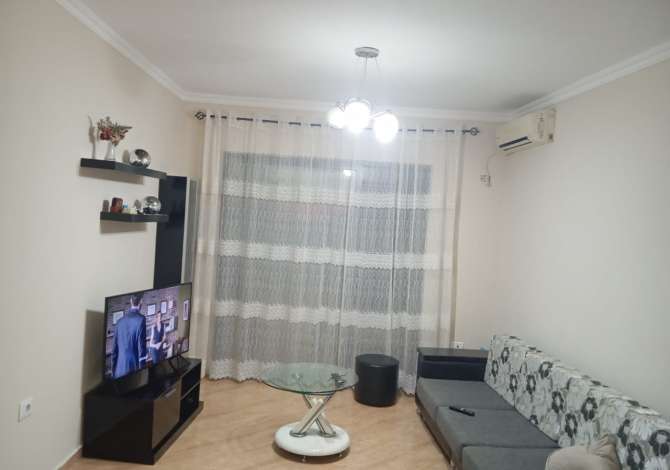 Shtepi me qera 2+1 ne Tirane - 450 Euro