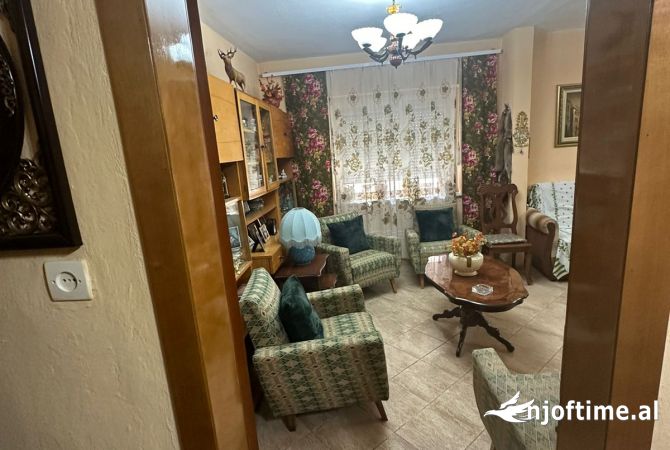 Shtepi me qera 1+1 ne Tirane - 500 Euro
