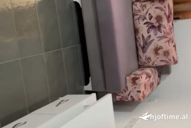 Shtepi me qera Apartament ne Tirane, 1+1, Mobilimi E mobiluar, Pagesa 35,000  Leke.