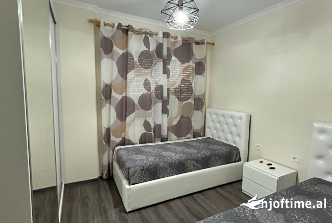Shtepi me qera 2+1 ne Tirane - 45,000 Leke