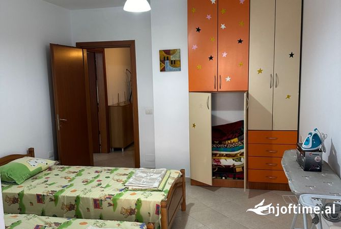 Shtepi me qera 2+1 ne Tirane - 700 Euro