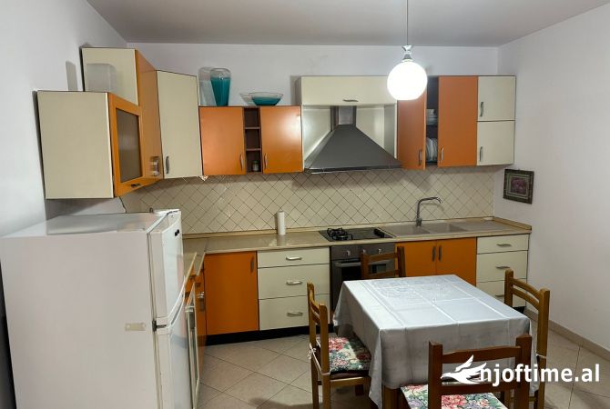 Shtepi me qera 2+1 ne Tirane - 700 Euro