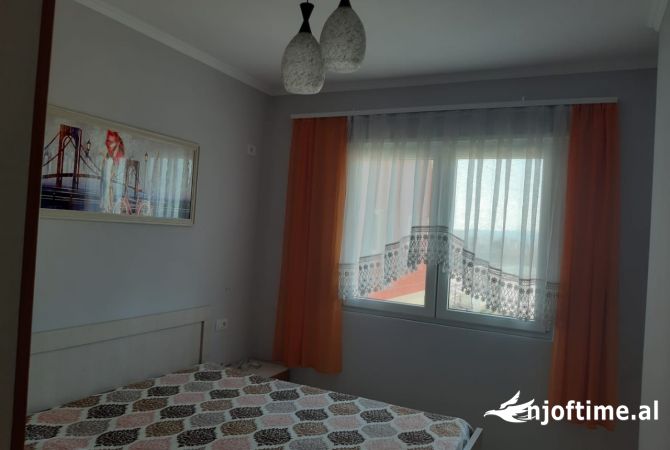 Shtepi me qera 2+1 ne Tirane - 50,000 Leke