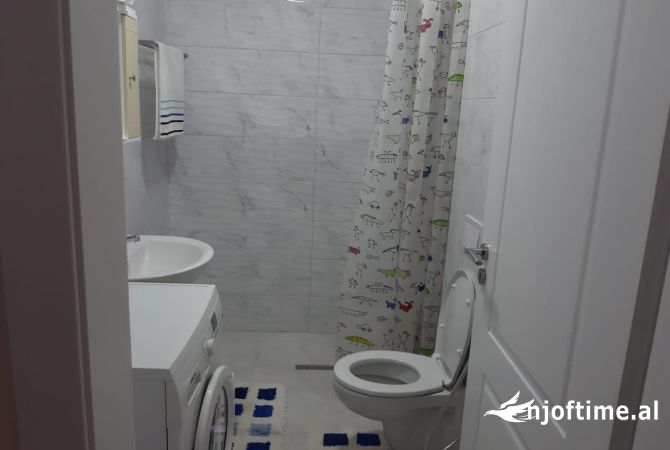 Shtepi me qera 2+1 ne Tirane - 50,000 Leke