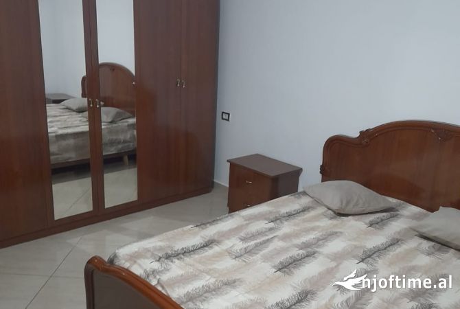 Shtepi me qera 2+1 ne Tirane - 30,000 Leke