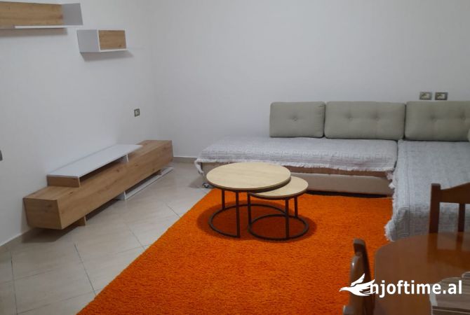 Shtepi me qera 2+1 ne Tirane - 30,000 Leke