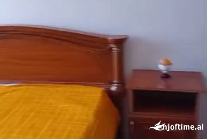 Shtepi me qera Apartament ne Tirane, 1+1, Mobilimi E mobiluar, Pagesa 450  Euro.