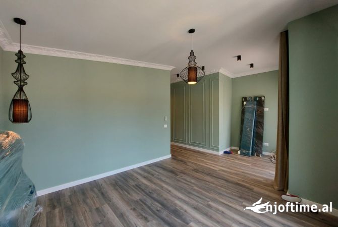 Shtepi me qera 3+1 ne Tirane - 3,000 Euro