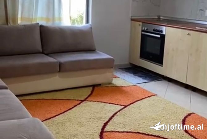 Casa in affitto 1+1 a Tirana - 40,000 Leke