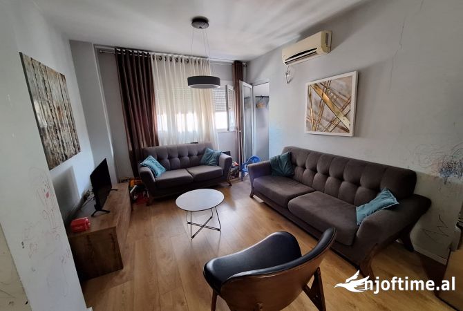 Shtepi me qera 1+1 ne Tirane - 400 Euro