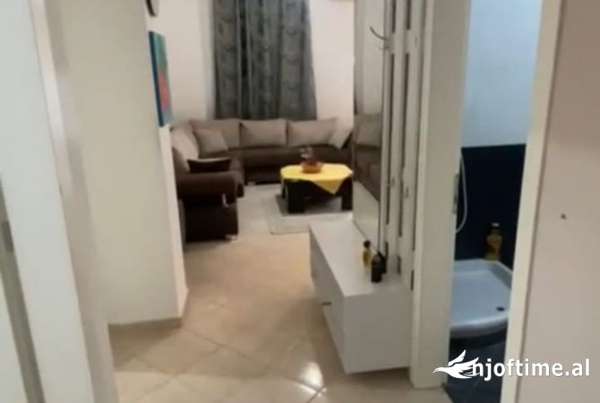 Shtepi me qera 2+1 ne Tirane - 500 Euro